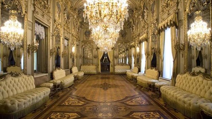 El Palacio de Fernán Núñez de Madrid cede un centenar de piezas de mobiliario al pueblo cordobés