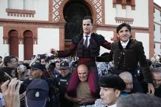 La primera corrida de la feria taurina de Gijón, en imágenes