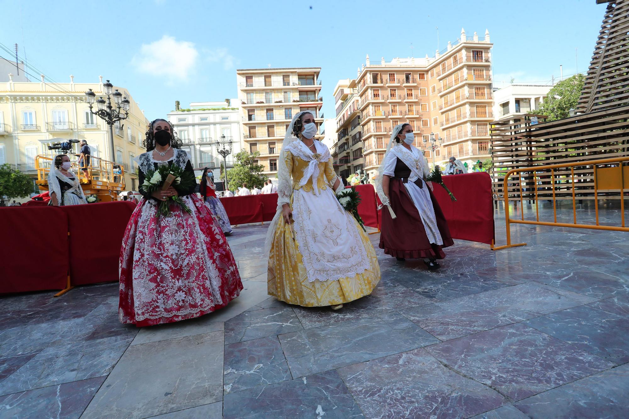 Búscate en la ofrenda por la calle caballeros de las 17:00 a las 18:00