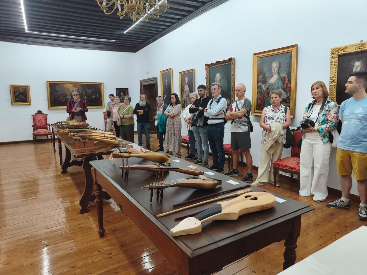 GALERÍA | La viola medieval, protagonista de una exposición en Toro