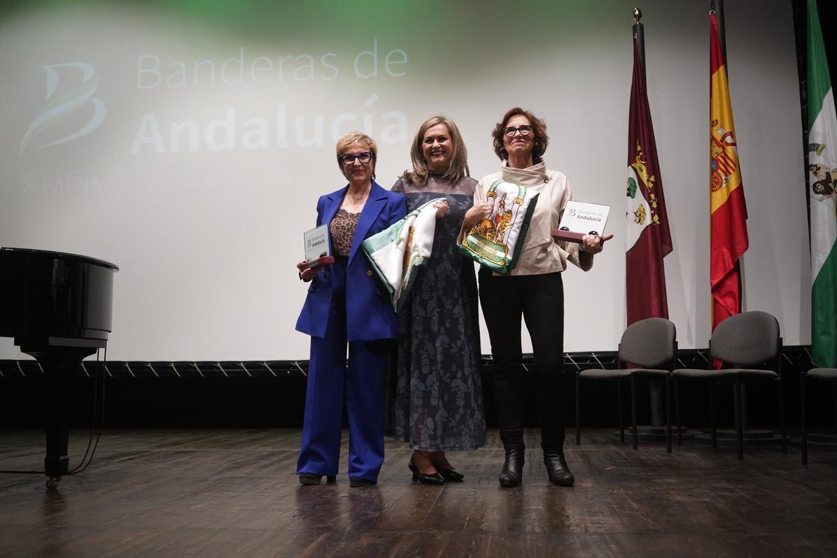 Un instante del acto institucional de reconocimientos en Baena por el 28F.