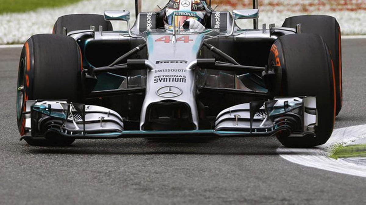 Hamilton logró la trigésima sexta 'pole' de su carrera