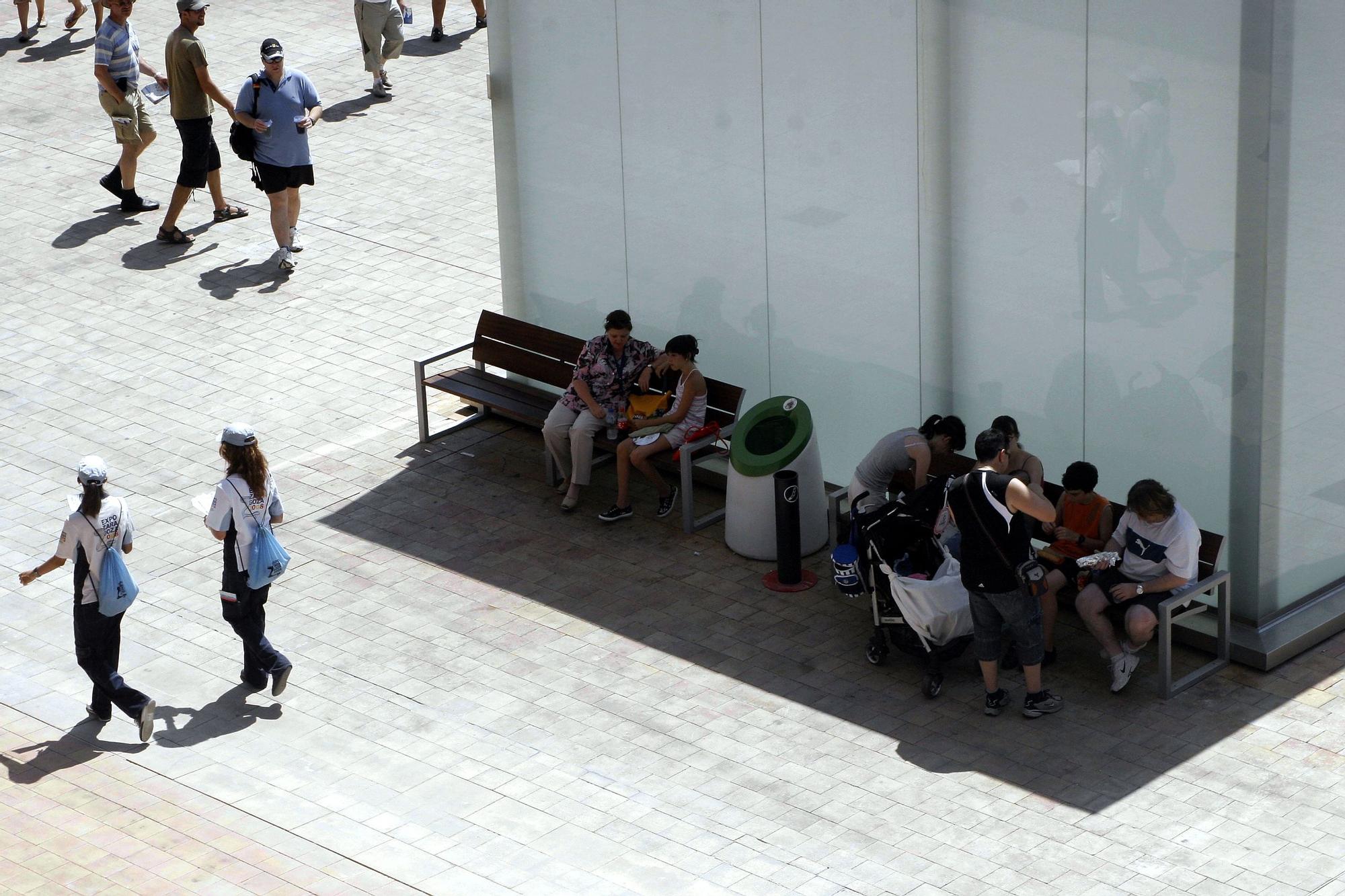 Un grupo de personas en Zaragoza.