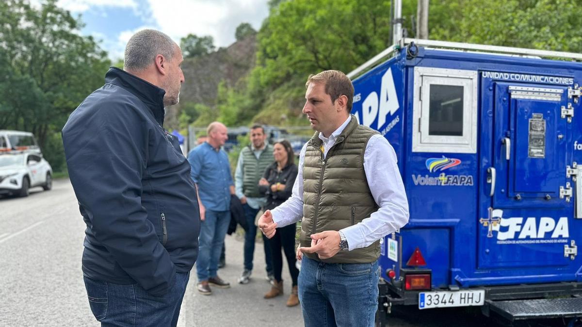 Adrián Pumares, en la salida del rally de la Subida al Fitu.