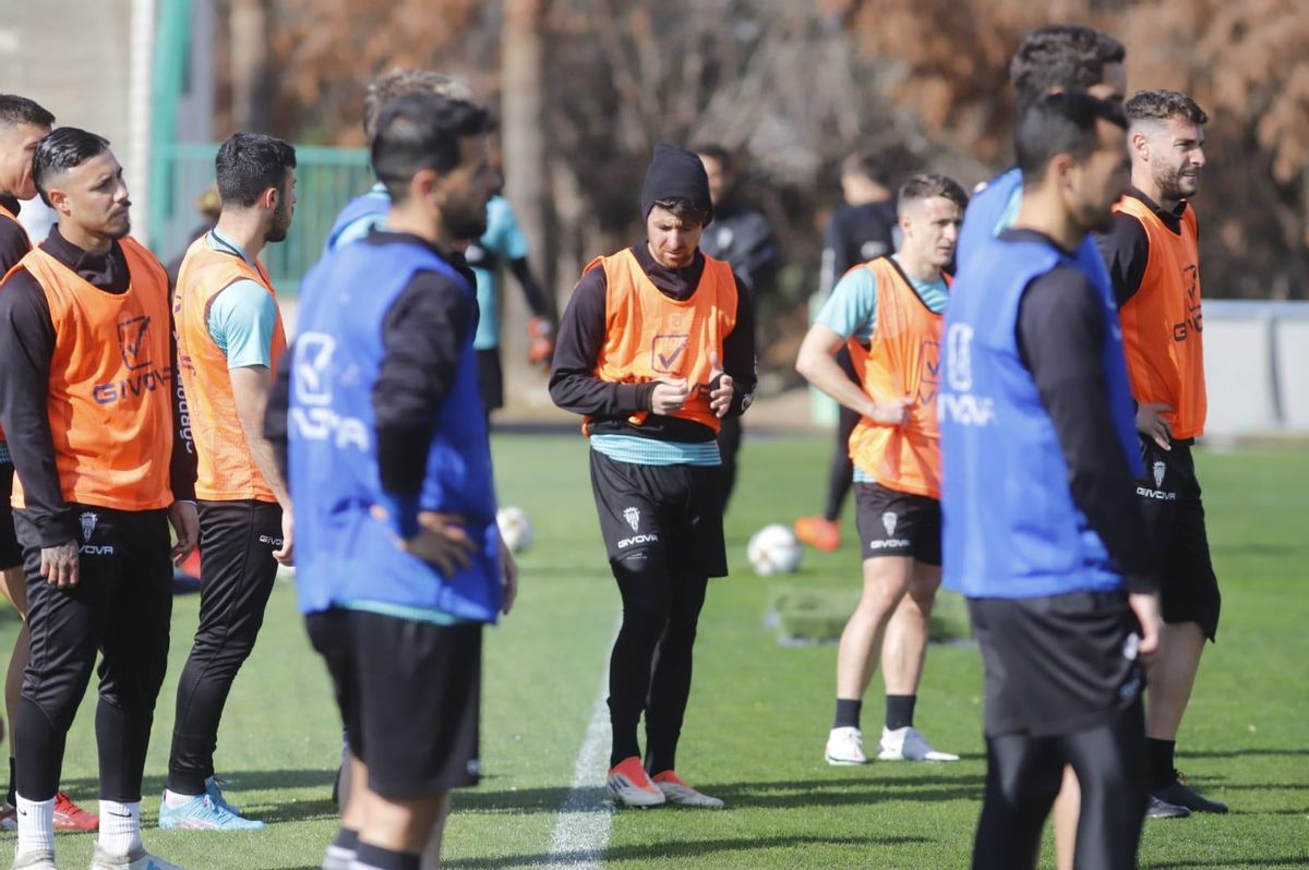 Javi Flores, en la sesión de entrenamiento de hoy en la Ciudad Deportiva.
