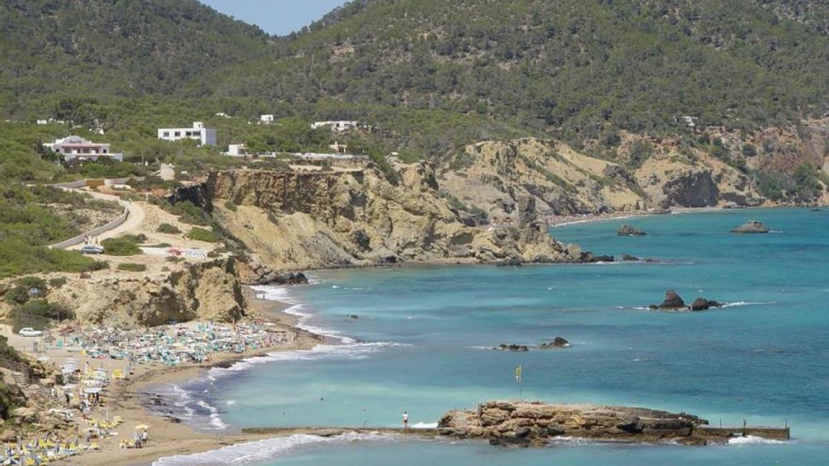 Playa de es Figueral, en Ibiza, en una imagen de archivo