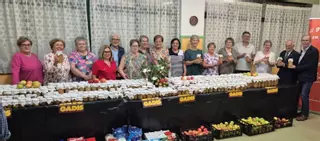 Amas de Casa de Miño dona más de 500 tarros de compota
