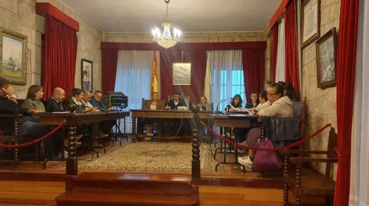 Un pleno de la Corporación padronesa, donde hay tensiones por los insultos a algunos de sus miembros