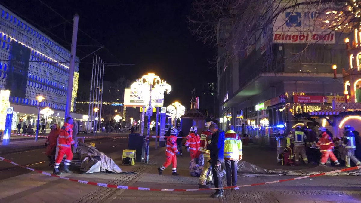 La Fiscalía de Magdeburgo califica de "atentado" el atropello múltiple en mercadillo navideño