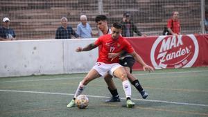 El figuerense Teixi, en el campo del Horta