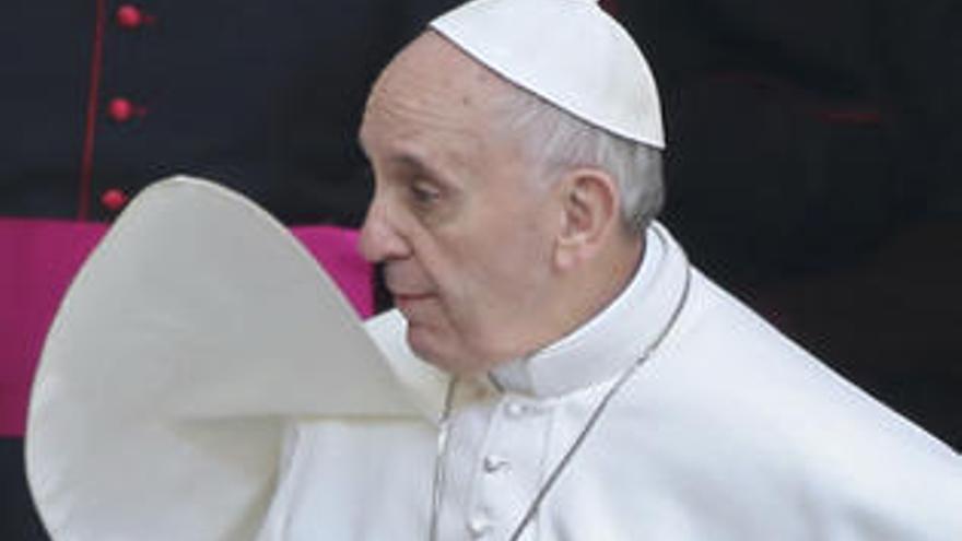 Francisco, un Papa jesuita y &quot;distinto&quot; en el Vaticano
