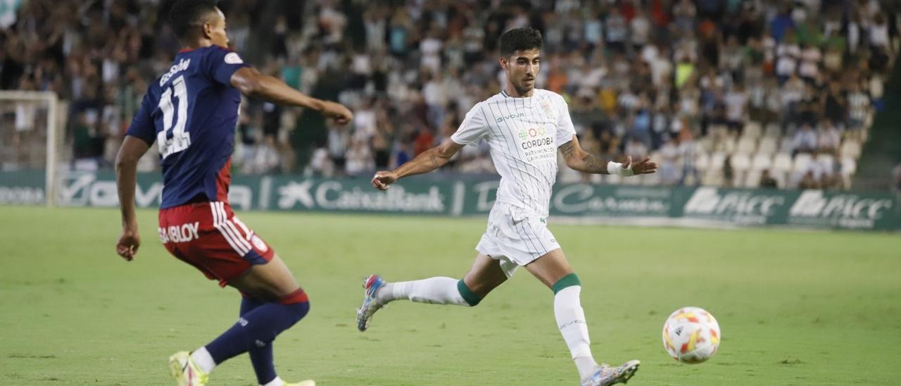 José Calderón conduce la posesión durante el encuentro ante el Rayo Majadahonda en El Arcángel.