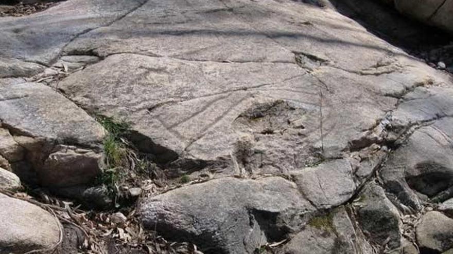 Una de las rocas donde aparecen los barcos.  // FJCG