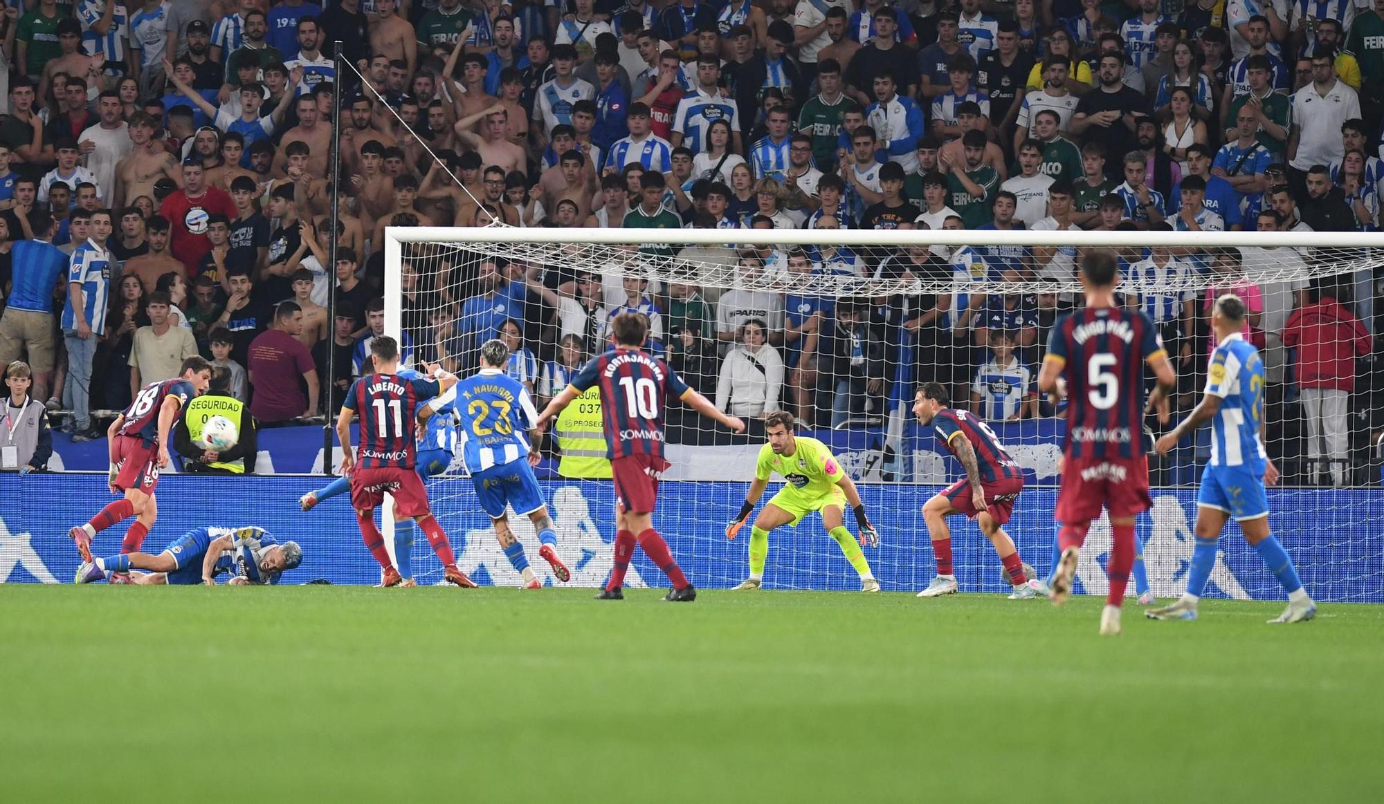 Las mejores imágenes del Deportivo - Huesca