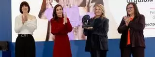La Reina apurre a Patricia Urquiola'l Premiu Nacional de Diseñu 2025