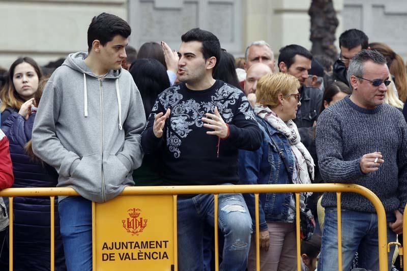 Búscate en la mascletà del 6 de marzo