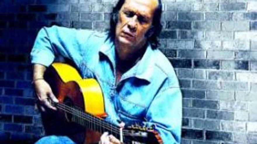 Paco de Lucía estrena hoy el Festival de la Guitarra y el teatro de la  Axerquía - Diario Córdoba