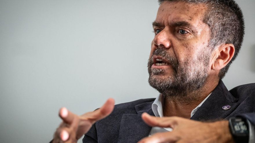 Francisco Javier García: &quot;Tenerife sufre una gran crisis de movilidad y la ULL está en el bando de los que buscan soluciones&quot;