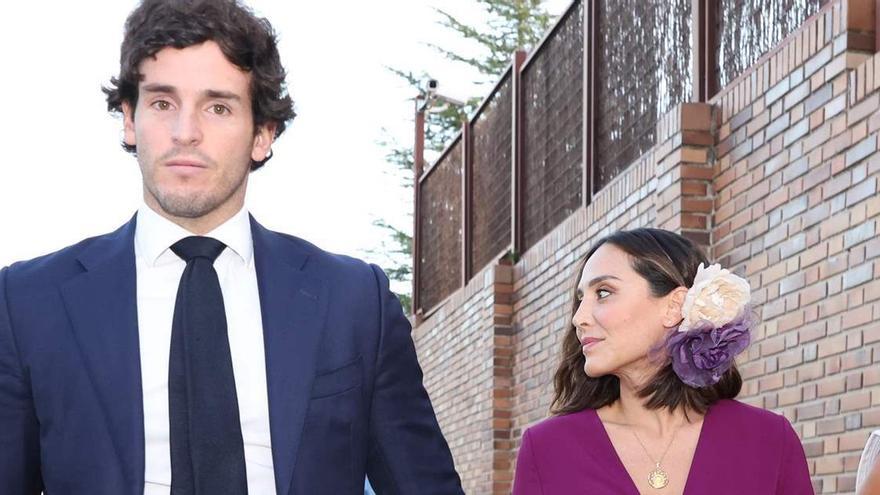 Íñigo y Tamara de camino a la boda de sus amigos en Madrid