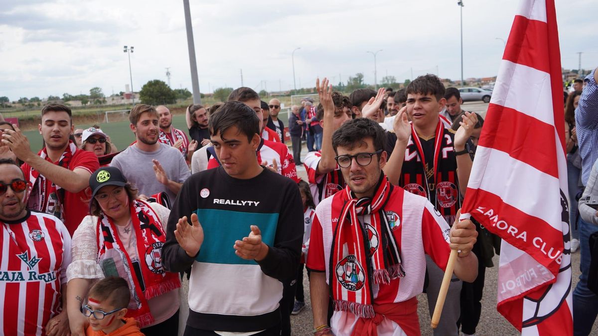 Ambiente de play-off en el Ruta de la Plata ante el Zamora CF - Alavés B