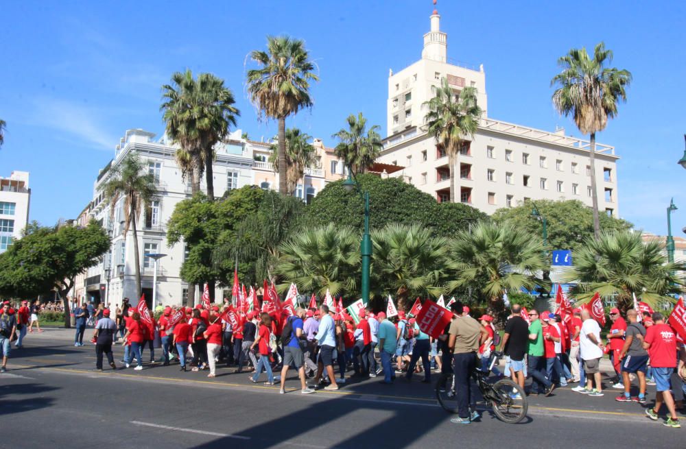 Casi mil personas participan en Málaga en la Marcha por las Pensiones