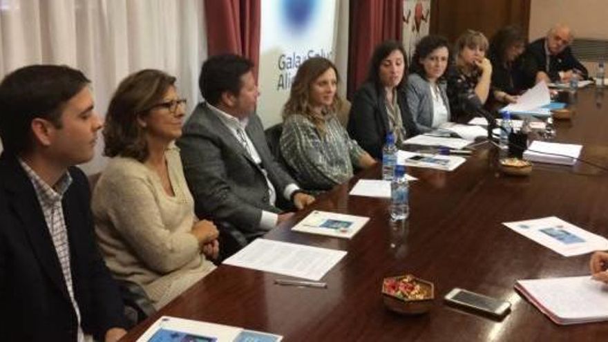 Nueve colegios profesionales piden más fondos para la investigación sanitaria