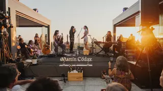 Guadi Galego y Valeria Castro «suenan a vino»