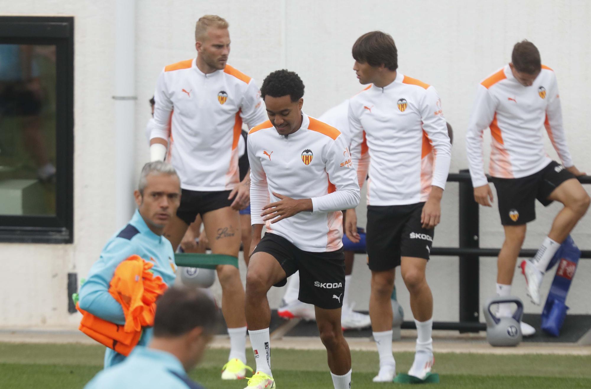 Entrenamiento del Valencia antes del encuentro frente al Mallorca