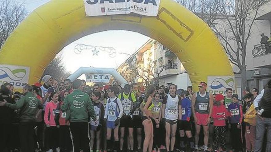 David Moreno y Celia Testón son los ganadores de la San Silvestre de Coria