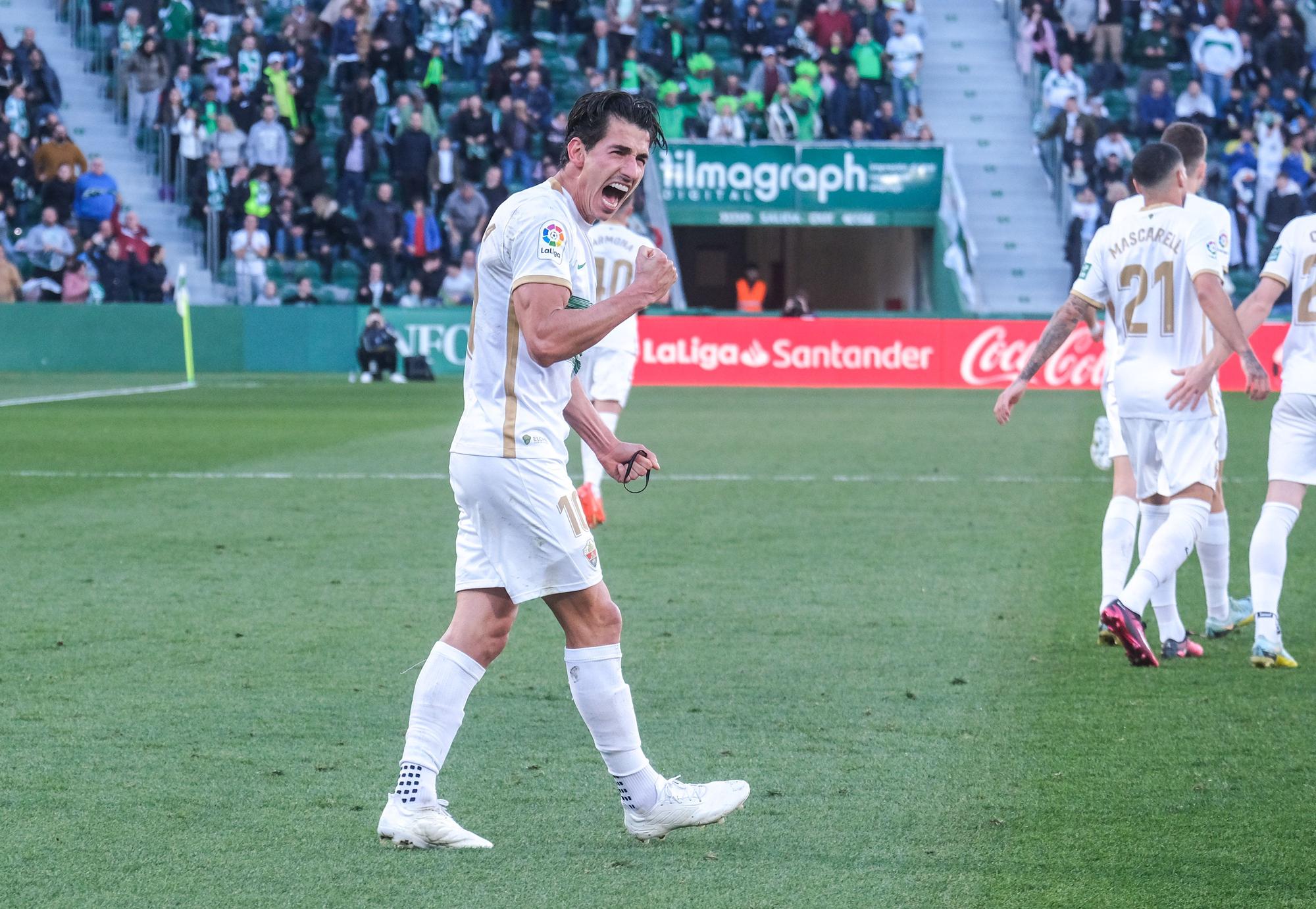 Las mejores imágenes de la primera victoria del Elche en La Liga