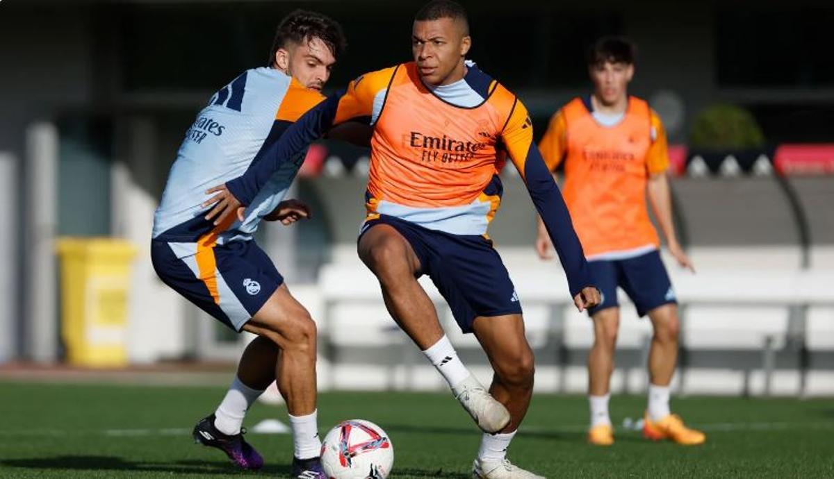 Mbappé y Asencio durante un entrenamiento