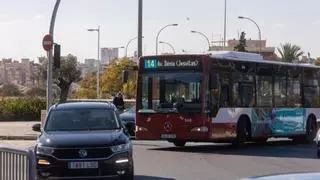El Ayuntamiento acepta modificar las nuevas líneas del autobús de Alicante: así quedarán los recorridos con los cambios