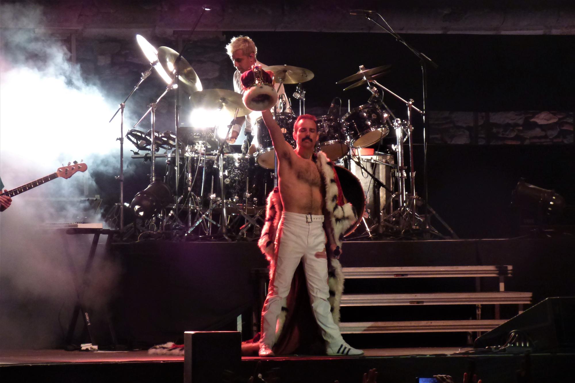 L'esperit de Freddie Mercury reviu a la Ciutadella de Roses