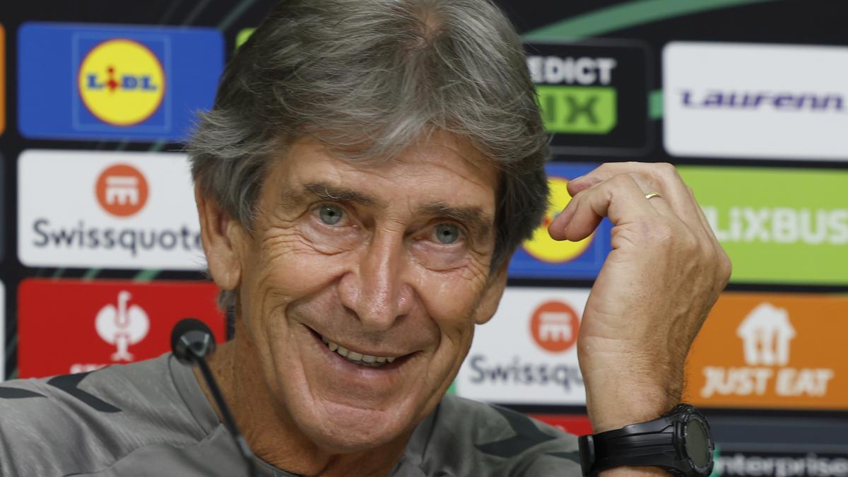 Pellegrini en rueda de prensa