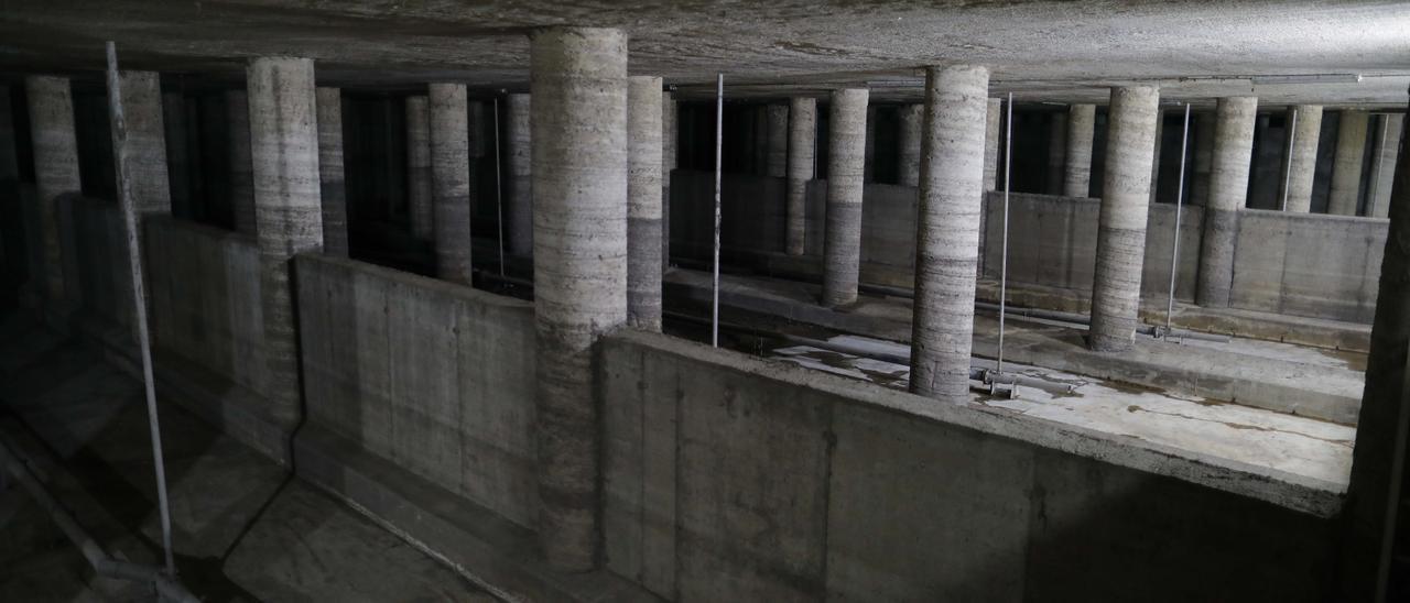 Interior del depósito de tormentas de Eugenia Viñes en el Cabanyal.