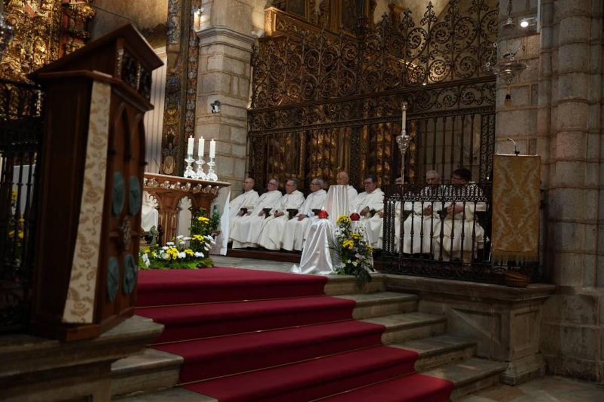 Fotogalería | Badajoz conmemora a San Juan Bautista en una un solemne acto en la catedral