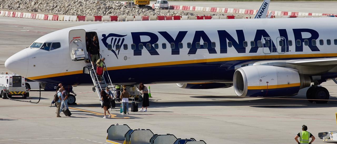 Un avión de Lauda ‘bautizado’ en Son Sant Joan.