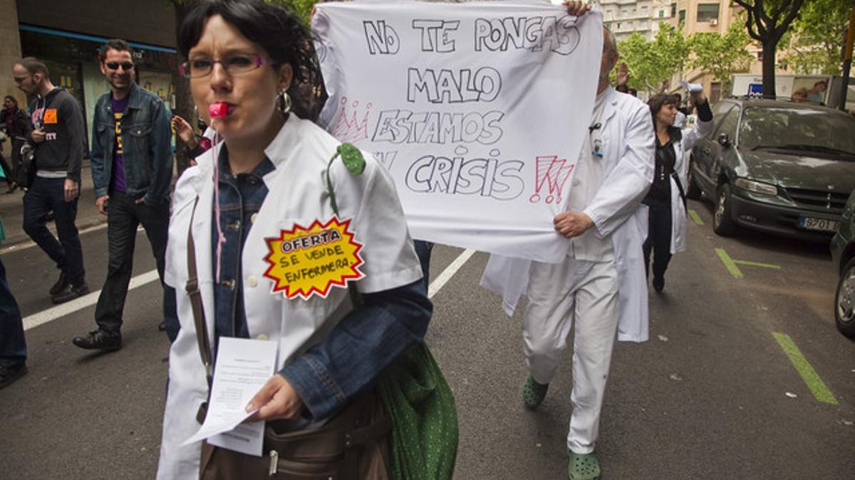 Protestas de trabajadores de sanidad por los recortes en los servicios sanitarios el pasado mes de abril.