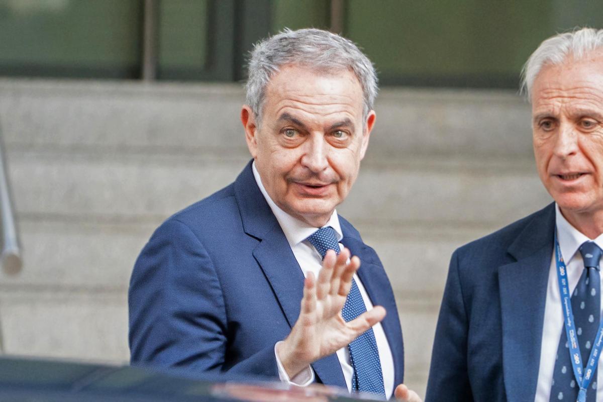 Archivo - El expresidente del Gobierno José Luis Rodríguez Zapatero a su llegada a la Audiencia Nacional para declarar ante el juez del 'caso Plus Ultra'