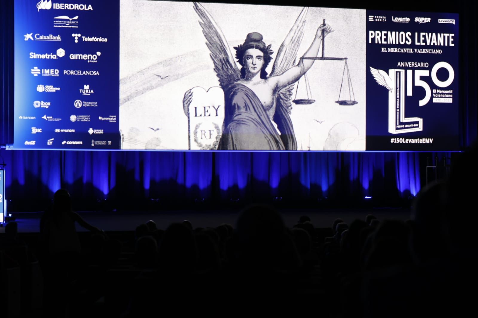 El Palacio de Congresos acoge la celebración de los 150 años de historia de Levante-EMV