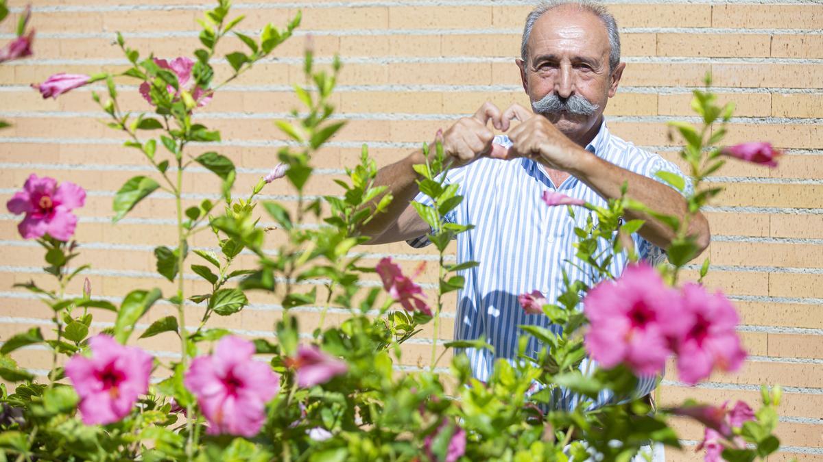 El matemático Ángel Ferrández divulga la fórmula del amor en la Universidad de Alicante
