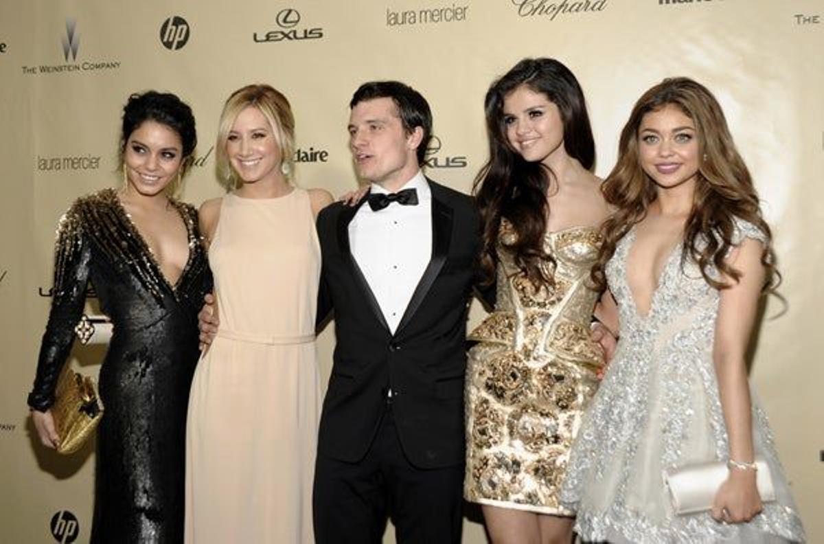 Vanessa Hudgens, Ashley Tisdale, Josh Hutcherson, Selena Gomez y Sarah Hyland en la Fiesta Chopard Weinstein