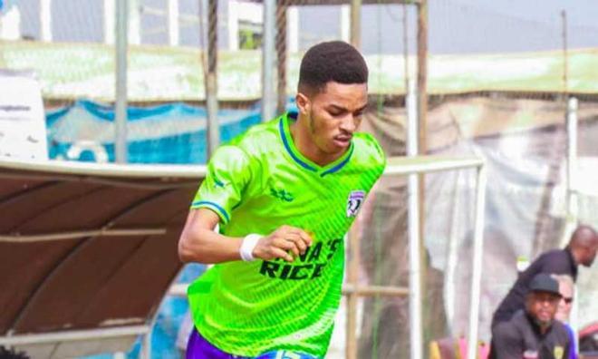 Clinton Duodu (Bechem United) - Delantero, 17 años