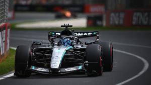 El británico George Russell (Mercedes) registró este sábado la vuelta más rápida en la tercera y última segunda sesión de entrenamientos libres en el circuito de Melbourne, donde este fin de semana se disputará el Gran Premio de Australia, primera carrera de la temporada 2026 EFE/EPA/JOEL CARRETT EDITORIAL USE ONLY AUSTRALIA AND NEW ZEALAND OUT
