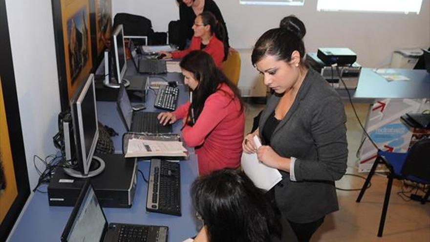 El Centro del Conocimiento ofrece  cinco talleres gratuitos sobre ofimática