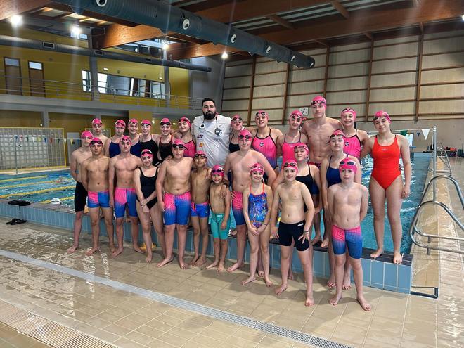 Entrenamiento del Club Natación Lugones, en imágenes