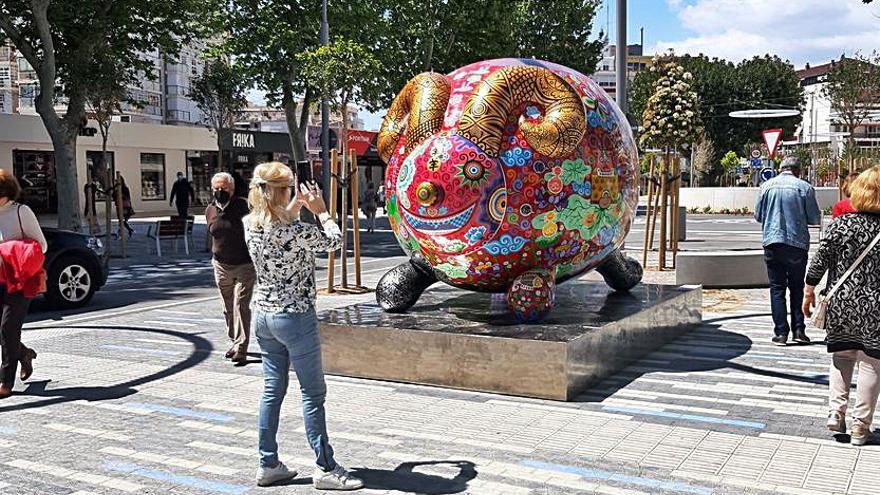 Las esculturas de Hung Yi ya se pueden ver en algunas de las calles del centro urbano de Benidorm. 