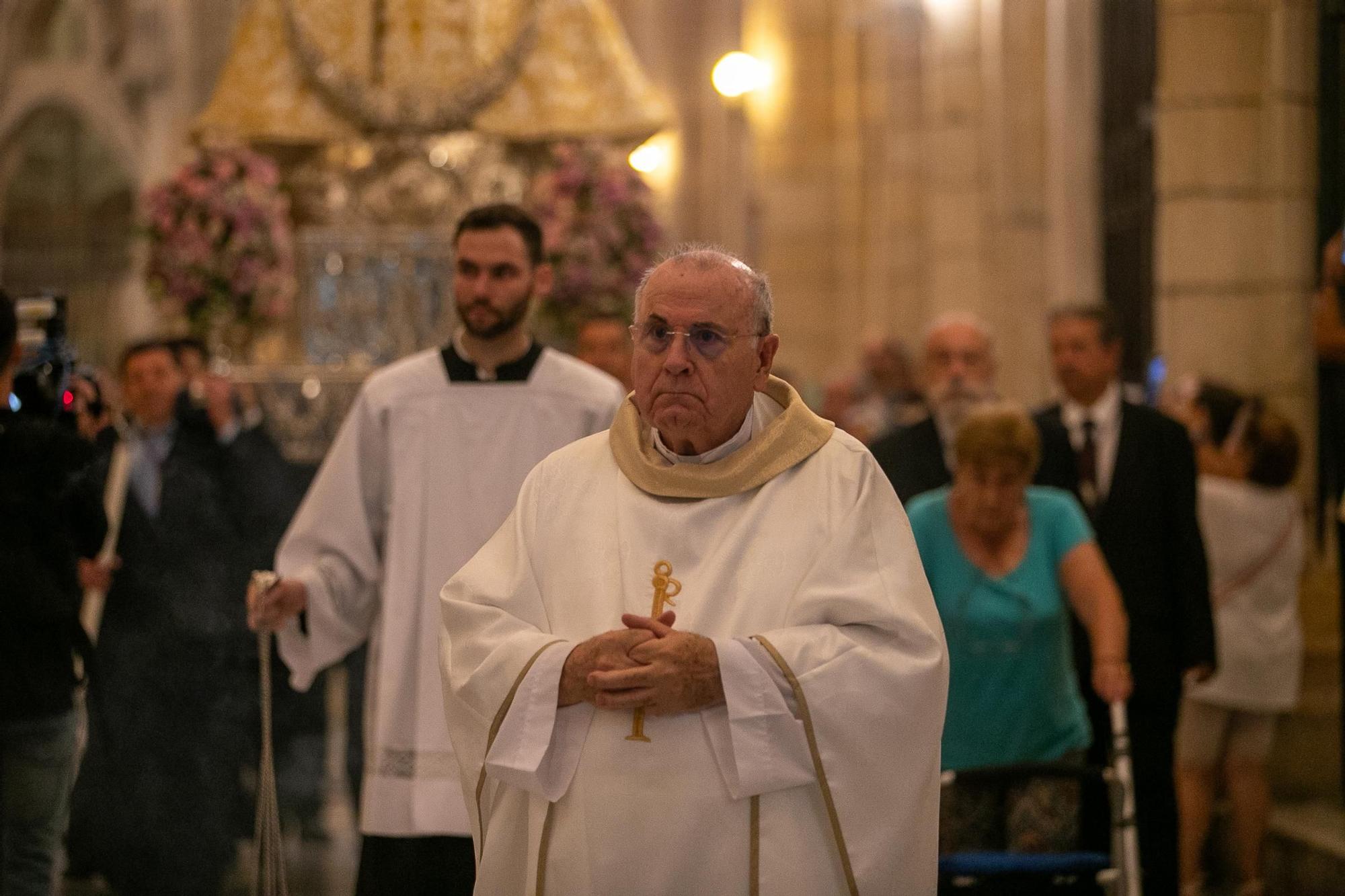 Procesión clausural de la Fuensanta en la Catedral, en imágenes