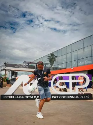 Lo que no se vio del GP de Brasil: una leyenda de la 'seleçao', un jefe infiltrado y un Aston Martin camuflado