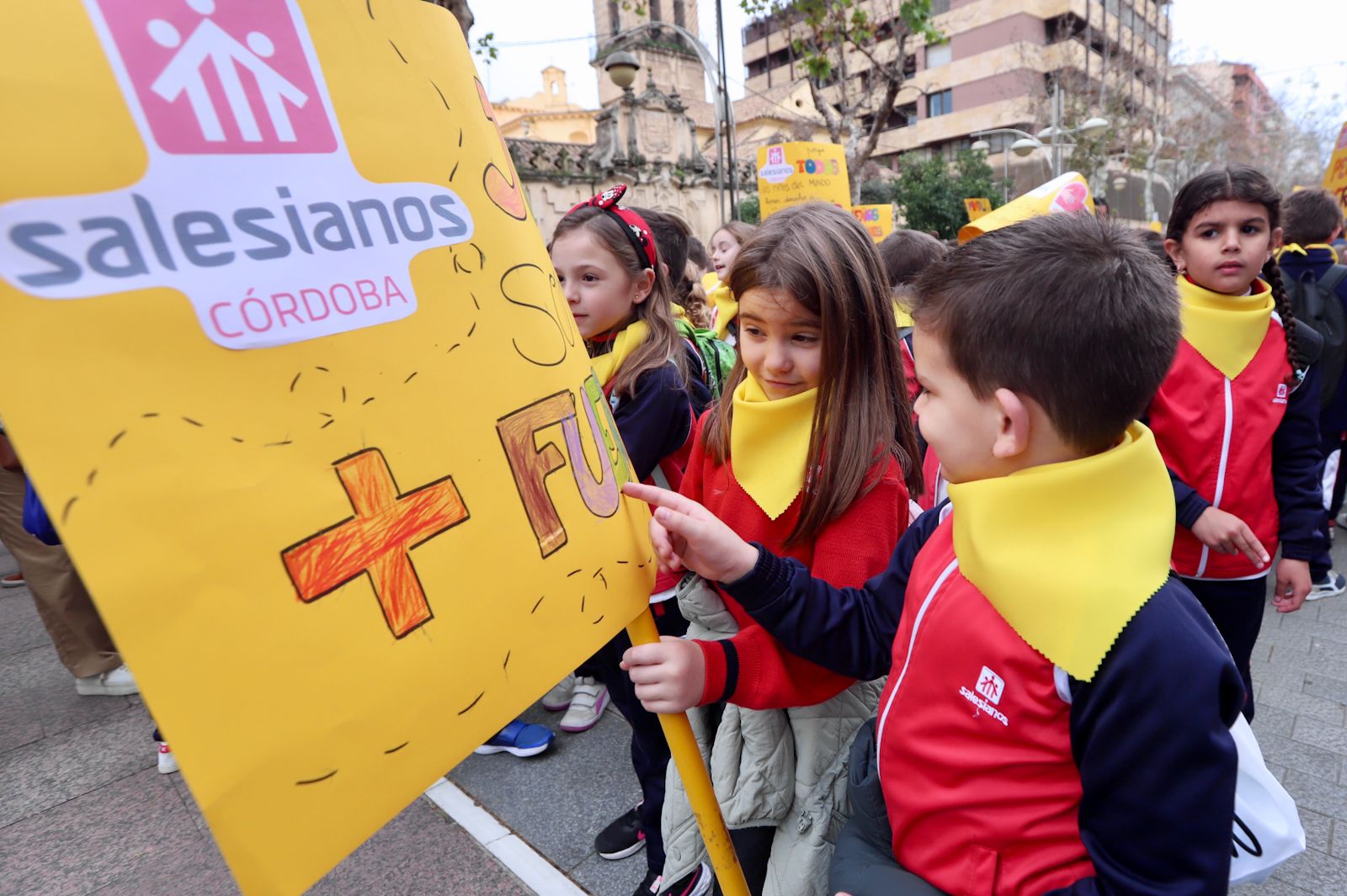 Córdoba celebra la tradicional marcha por el Día Mundial Contra el Cáncer Infantil